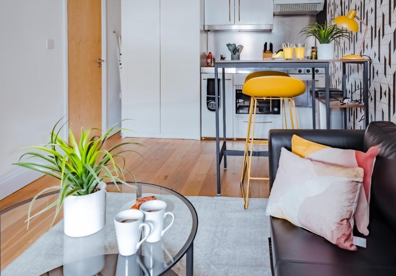 Classic Studio Apartment Кембридж Екстер'єр фото